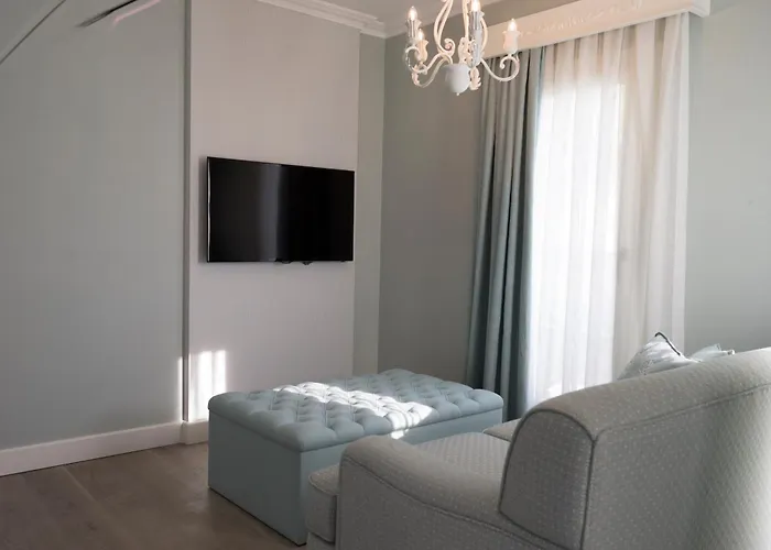 Ena Boutique Hotel & Residences